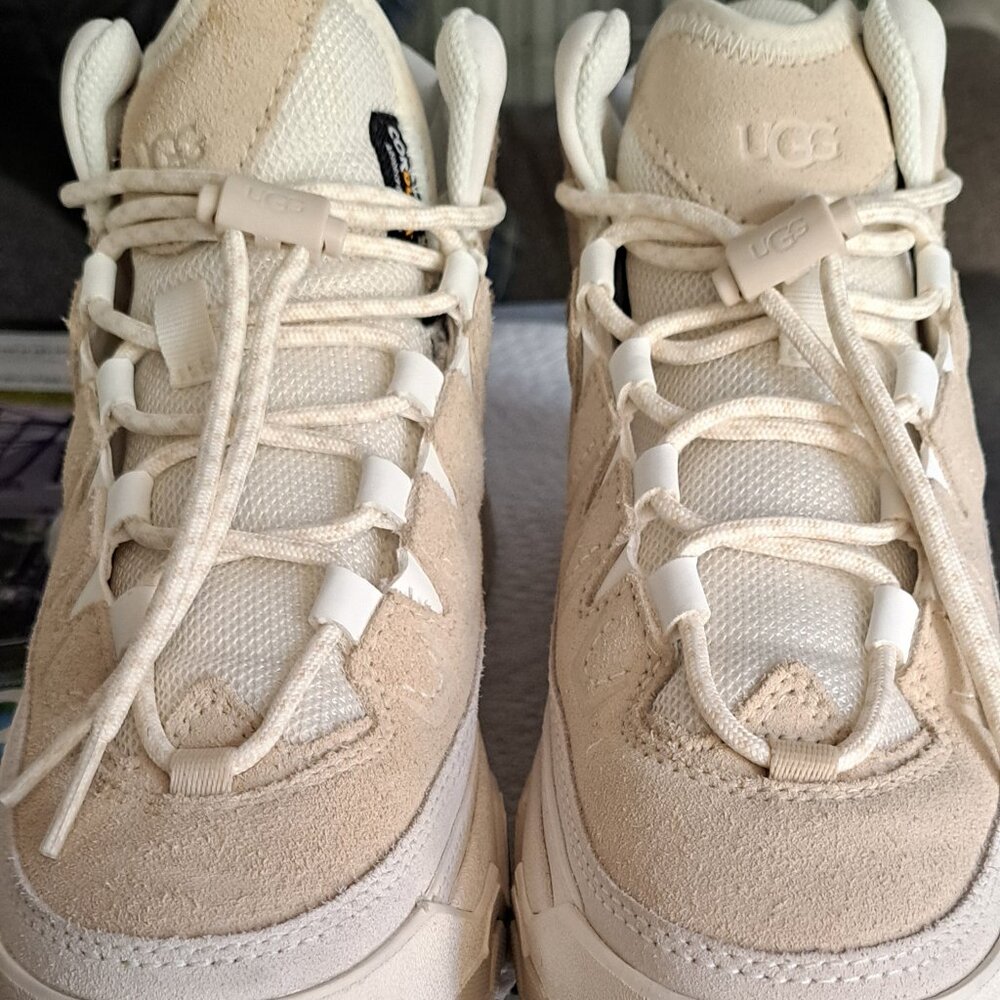 Ugg sneaker